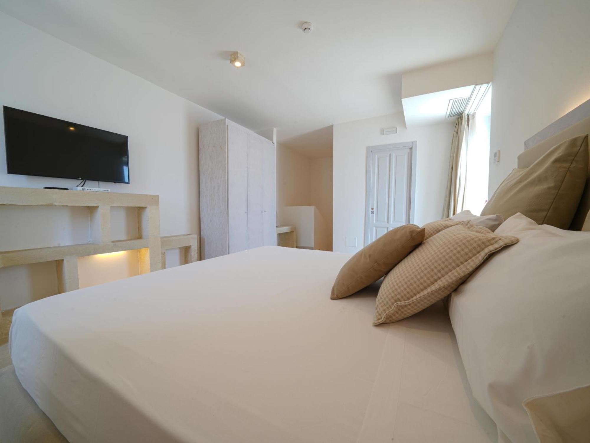 Hotel Barone Di Mare Torre dell'Orso Exterior photo